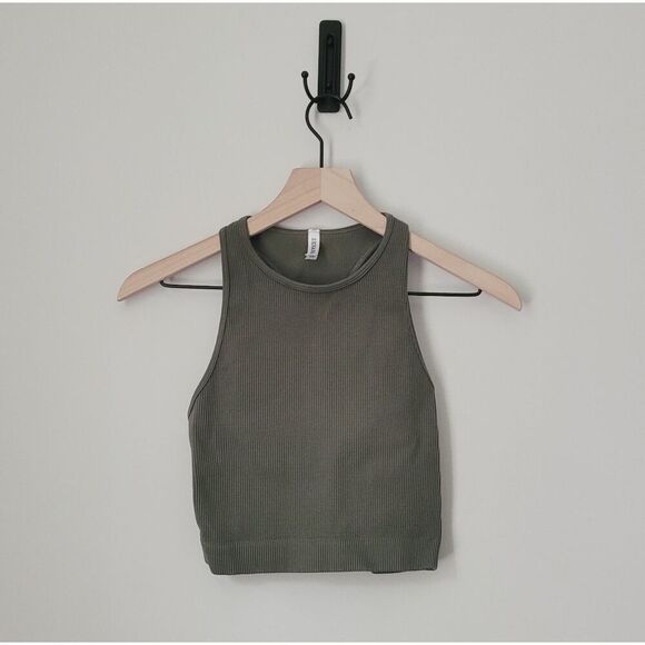 Zenana Ribbed Stretch Cropped Racerback Tank in Olive Green Size L/XL - Picture 1 of 4
